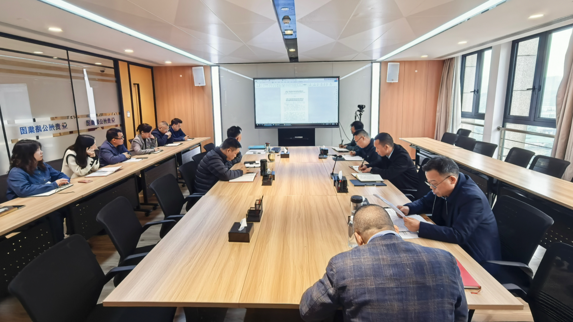 第六工程公司：召开党总支会议部署深入贯彻中央八项规定精神学习教育工作